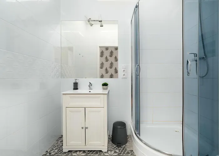 Cosy Very Berry In Close To The Park By Renters