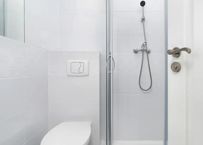 Cosy Very Berry In Close To The Park By Renters *