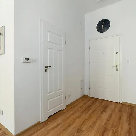 Apartment Cosy Studios Very Berry In Poznan Close To The Park By Noclegi Renters