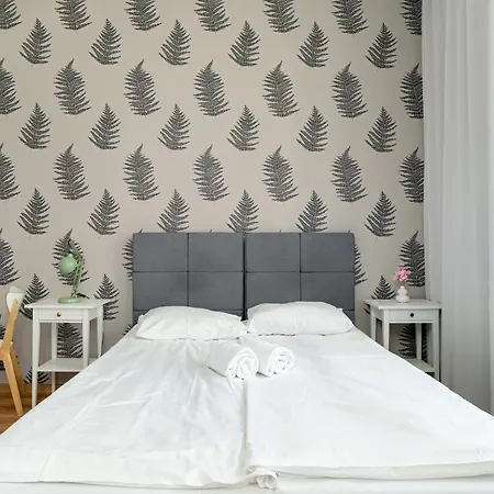 Cosy Very Berry In Close To The Park By Renters * Poznań