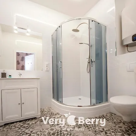 Cosy Studios Very Berry In Poznan Close To The Park By Noclegi Renters Apartment *