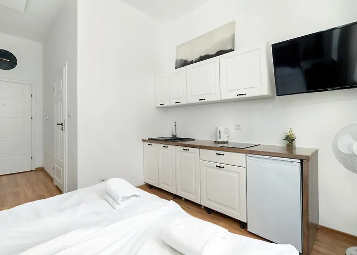 דירה Cosy Very Berry In Close To The Park By Renters פוזנן